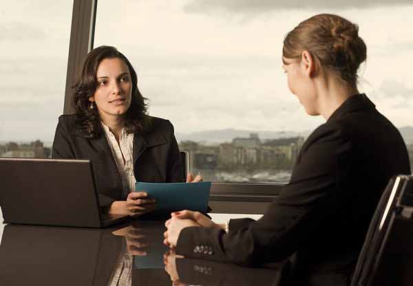 Come presentarsi a un colloquio di lavoro